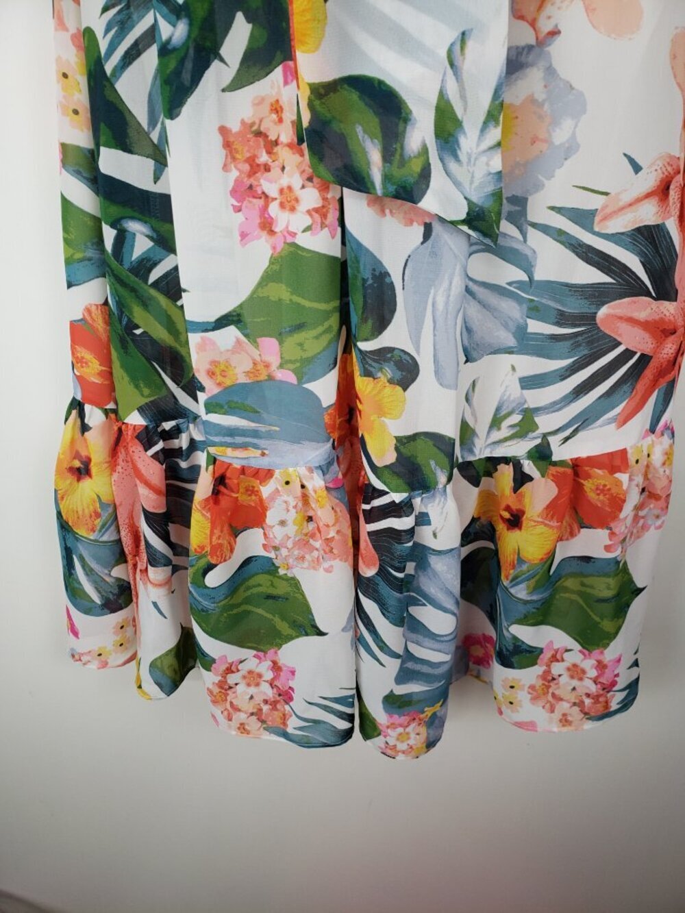 Eliza J Halter Blouson Midi Dress Multicolor White Floral Flounce Womens 8 - Picture 4 of 9